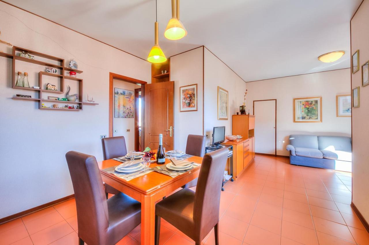 Laura'S Cozy Apartment Stresa Center - Happy Rentals المظهر الخارجي الصورة